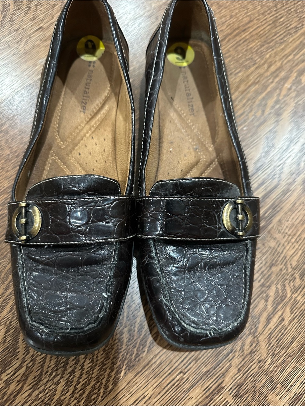 Women’s nine Naturalizer Brown loafer